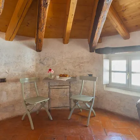 Apartment Antiche Mura By Rent