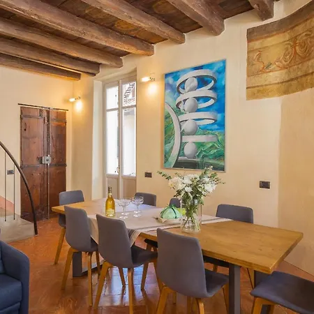Antiche Mura By Rent Apartment Como