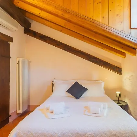 Antiche Mura By Rent Apartment Como