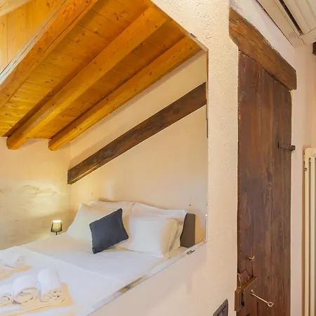 Apartment Antiche Mura By Rent